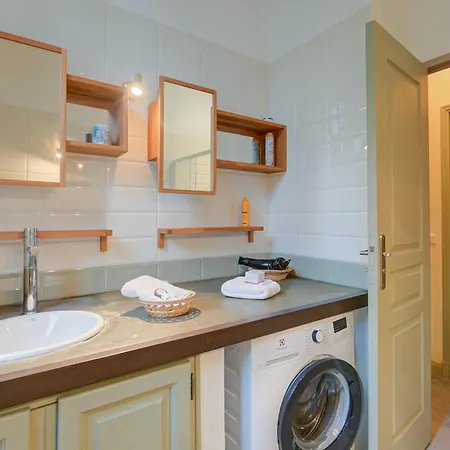 Azzurra Front - Happy Lägenhet