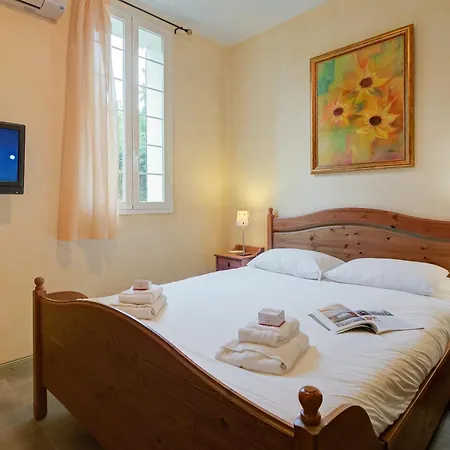 Villa Azzurra Front Beach - Pool - Happy Rentals Διαμέρισμα Σαιν-Τροπέ