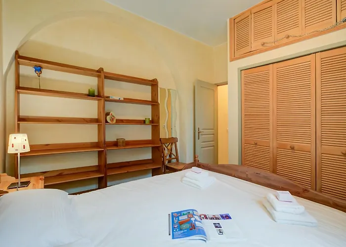 Azzurra Front - Happy * Saint Tropez